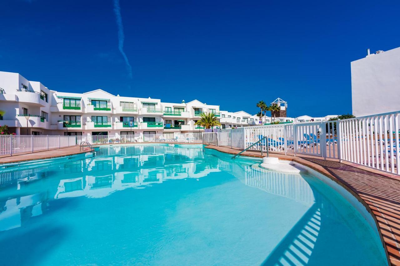 Vivienda Vacacional Namana Beach Costa Teguise Exteriör bild