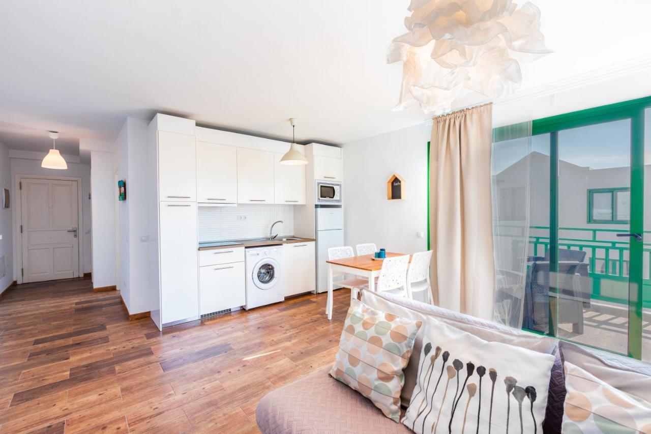 Vivienda Vacacional Namana Beach Costa Teguise Exteriör bild